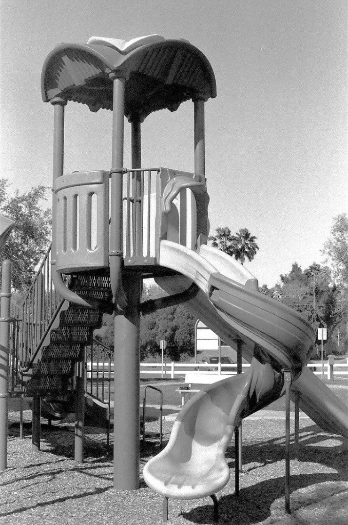 ORWO Wolfen P400 BW Film Sample Photos (35mm B&W)